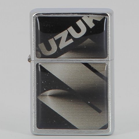Briquet en métal Suzuki Noir