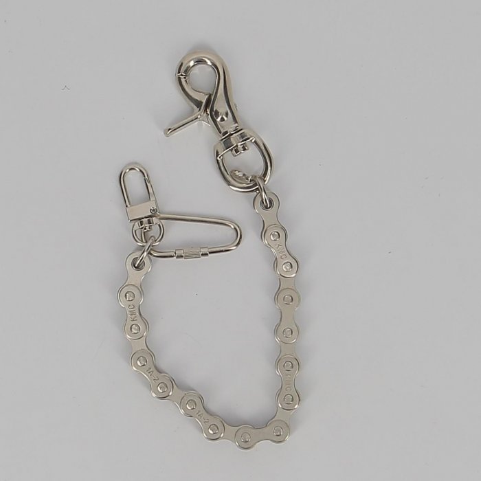 cc684826-0000.jpg| PORTACHIAVI CON CATENA AMIGAZ