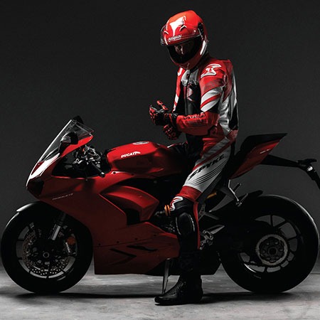 Spyke y motorstock: ropa, carreras y deportes